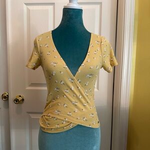 Hollister v-neck baby tee